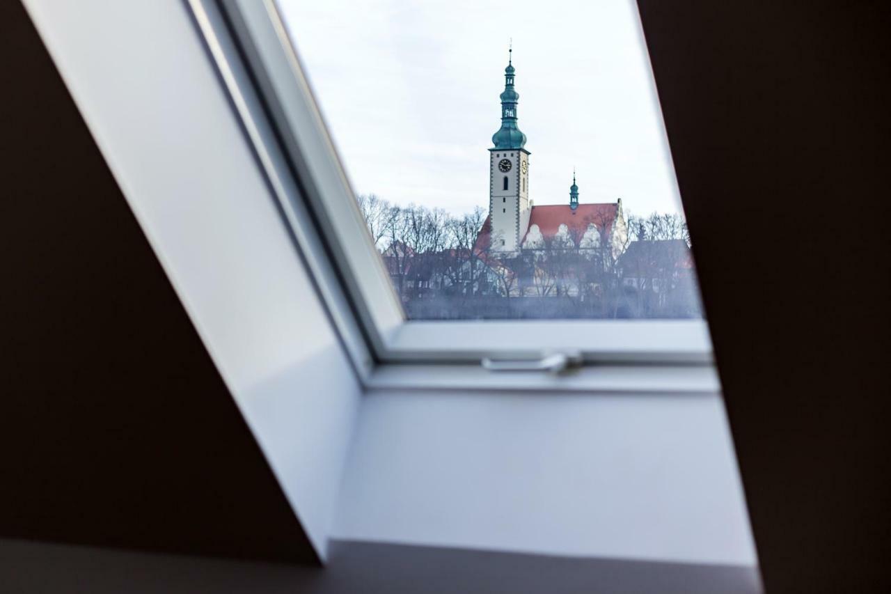 Attic Rooms Tábor Exteriör bild