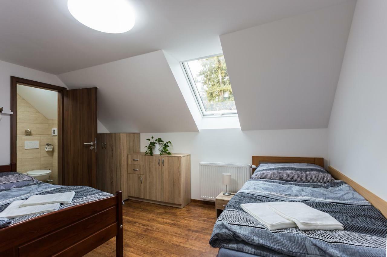 Attic Rooms Tábor Exteriör bild