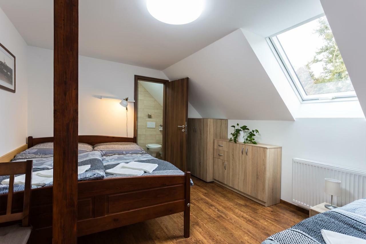 Attic Rooms Tábor Exteriör bild