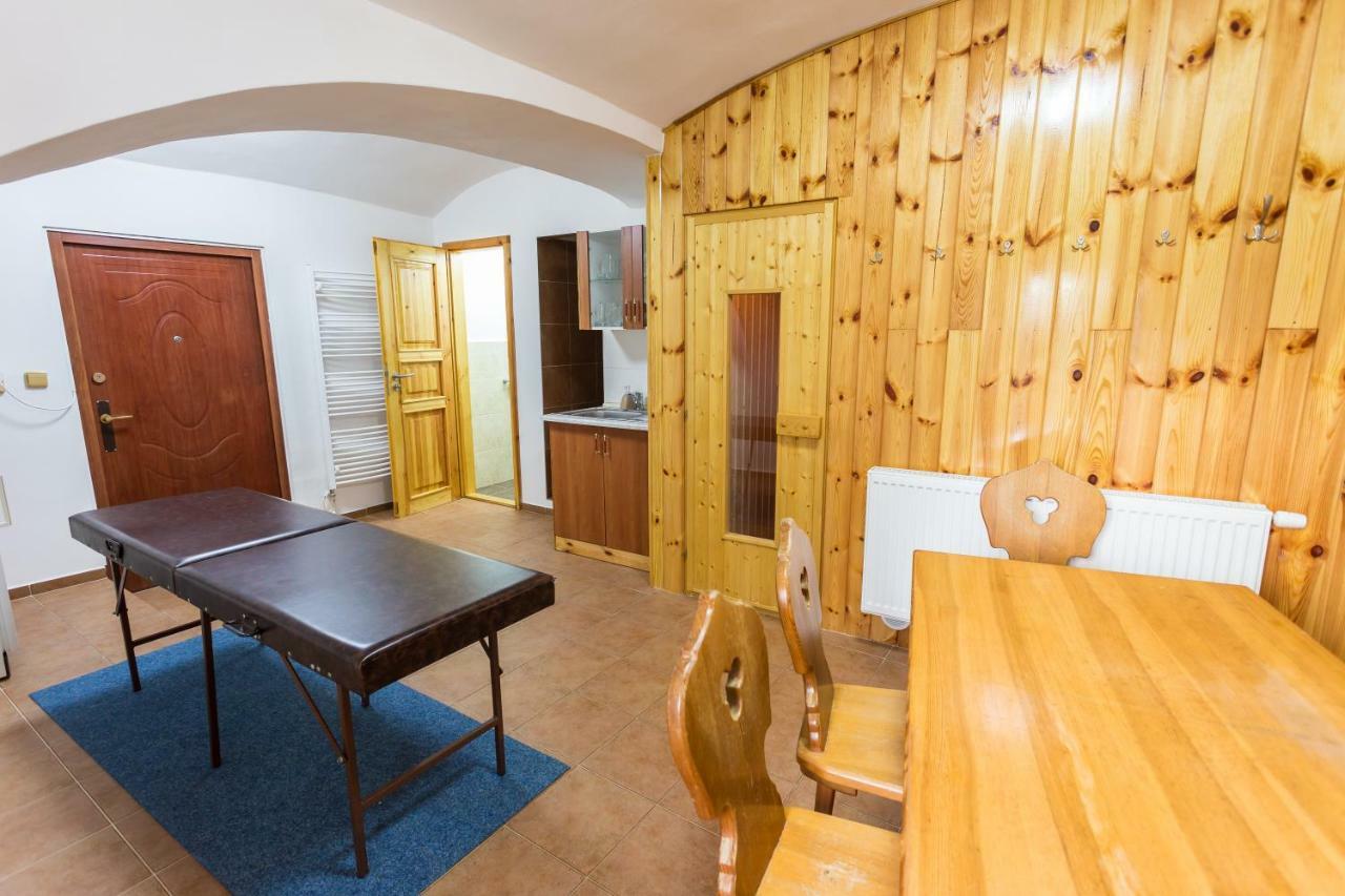 Attic Rooms Tábor Exteriör bild