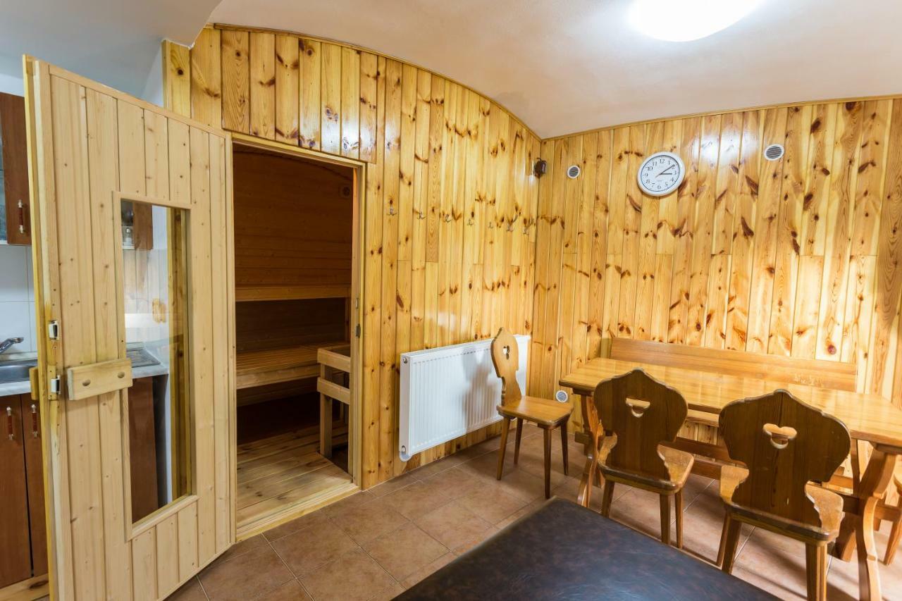 Attic Rooms Tábor Exteriör bild